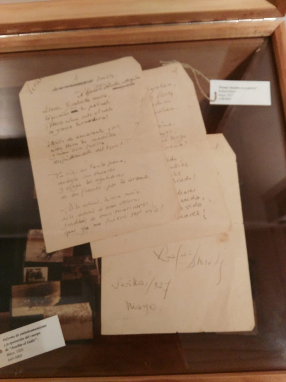 Manuscritos del poema 'A Joselito en su Gloria' firmado por Rafael Alberti y cedida por el Museo Sánchez Mejías de Manzanares.