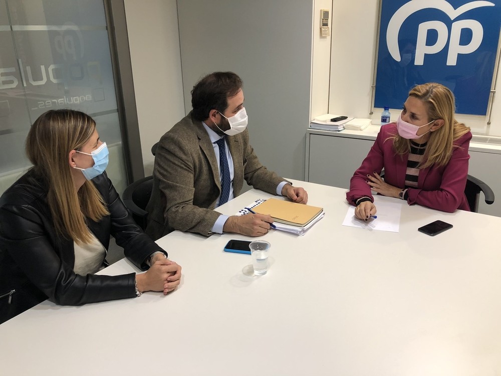 Paco Núñez se reunió con la vicesecretaria de Organización del PP en España para abordar este tema.