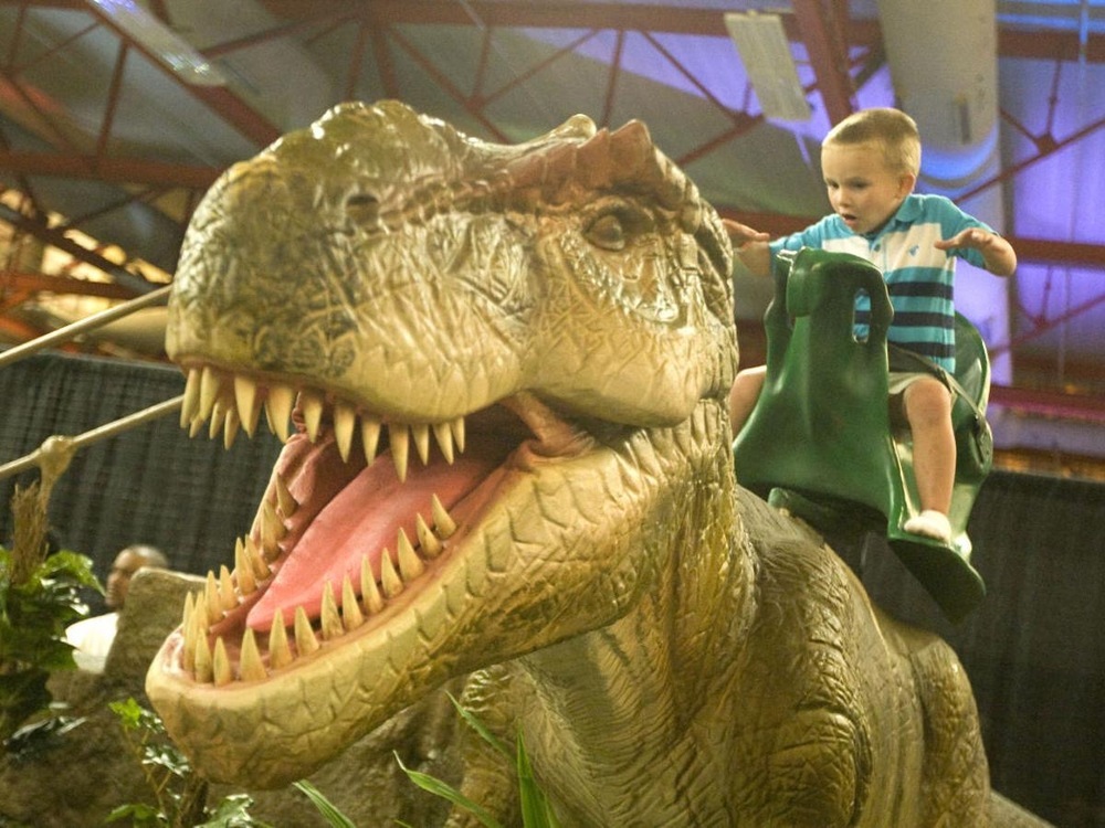 Dinosaurs Tour, la mayor exposición de dinosaurios animatrón
