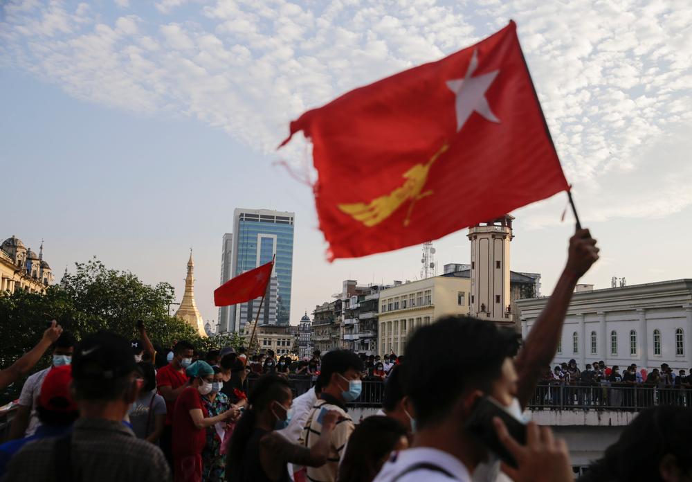 Thousands protest Myanmar coup in Yangon for a second day  / LYNN BO BO