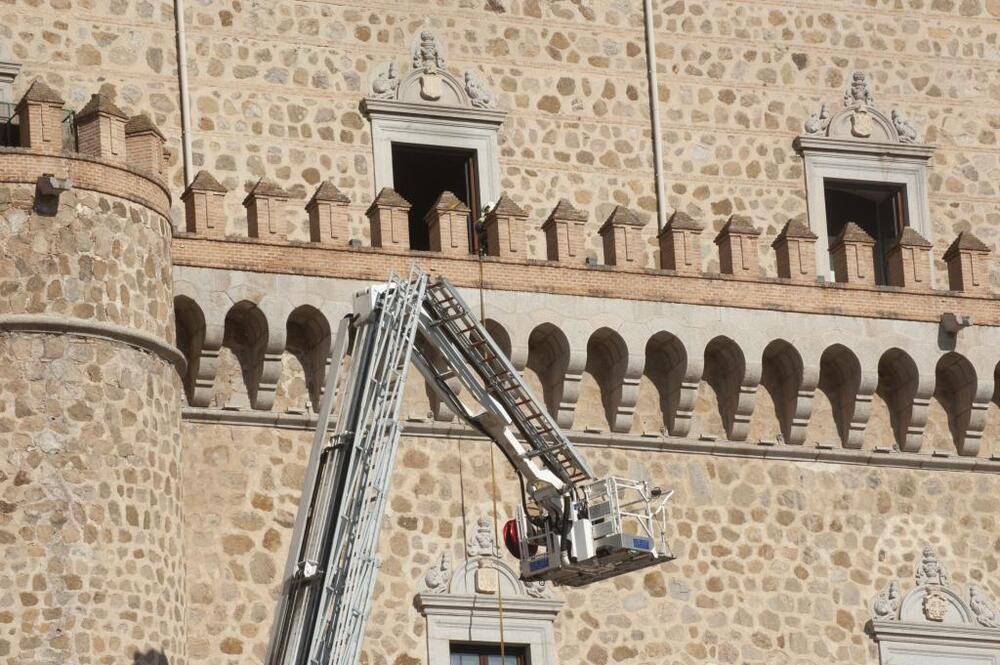 El Alcázar reabre sus puertas tras el incendio de ayer