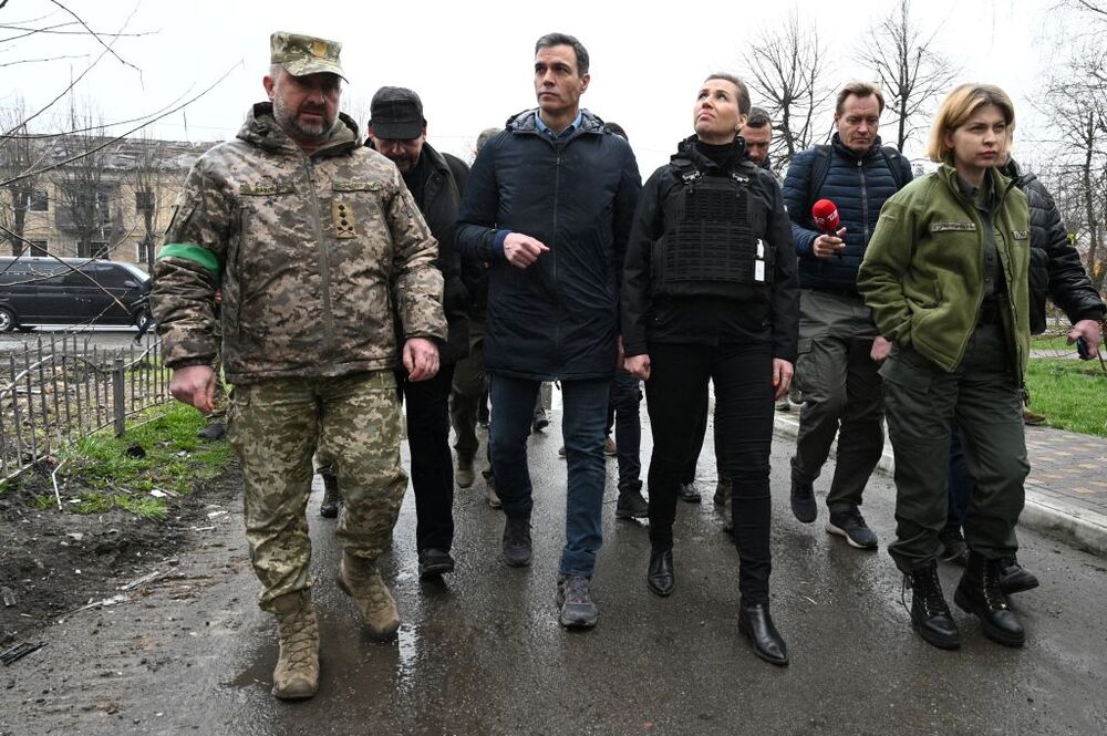 Spanish PM Sanchez visits Borodyanka, in Kyiv region  / MONCLOA/BORJA PUIG DE LA BELLACASA