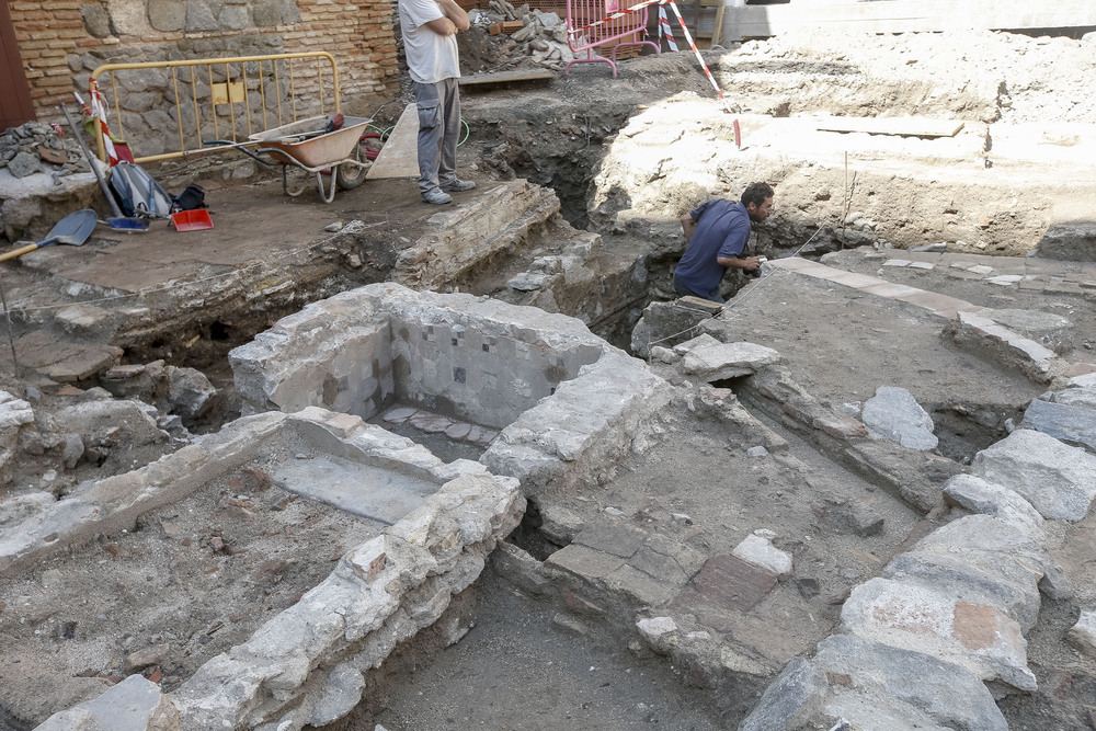 Los técnicos harán nuevas catas arqueológicas para determinar el origen del muro.