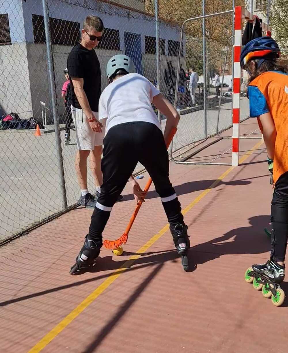 El María Pacheco disfruta de una jornada lúdica de patinaje