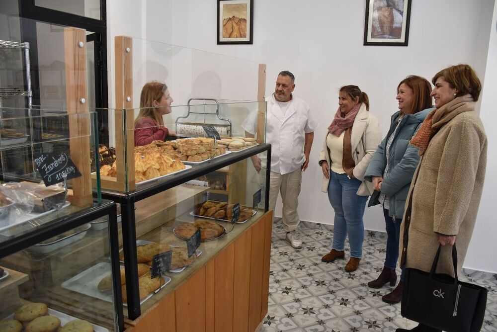 Élez visita la ampliación de la panadería Entreharinas