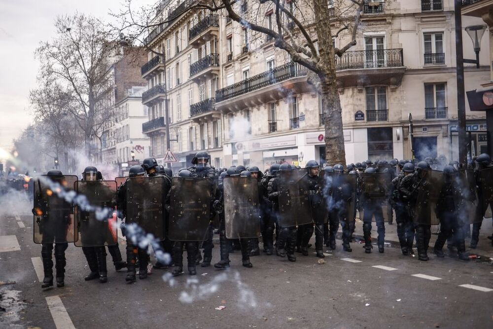 Demonstrations against pension reform in France  / YOAN VALAT
