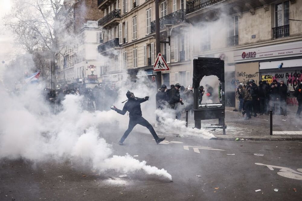 Demonstrations against pension reform in France  / YOAN VALAT