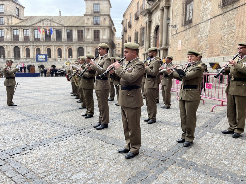 La banda de música de la Academia de Infantería interpretó el himno nacional y el de la Policía.