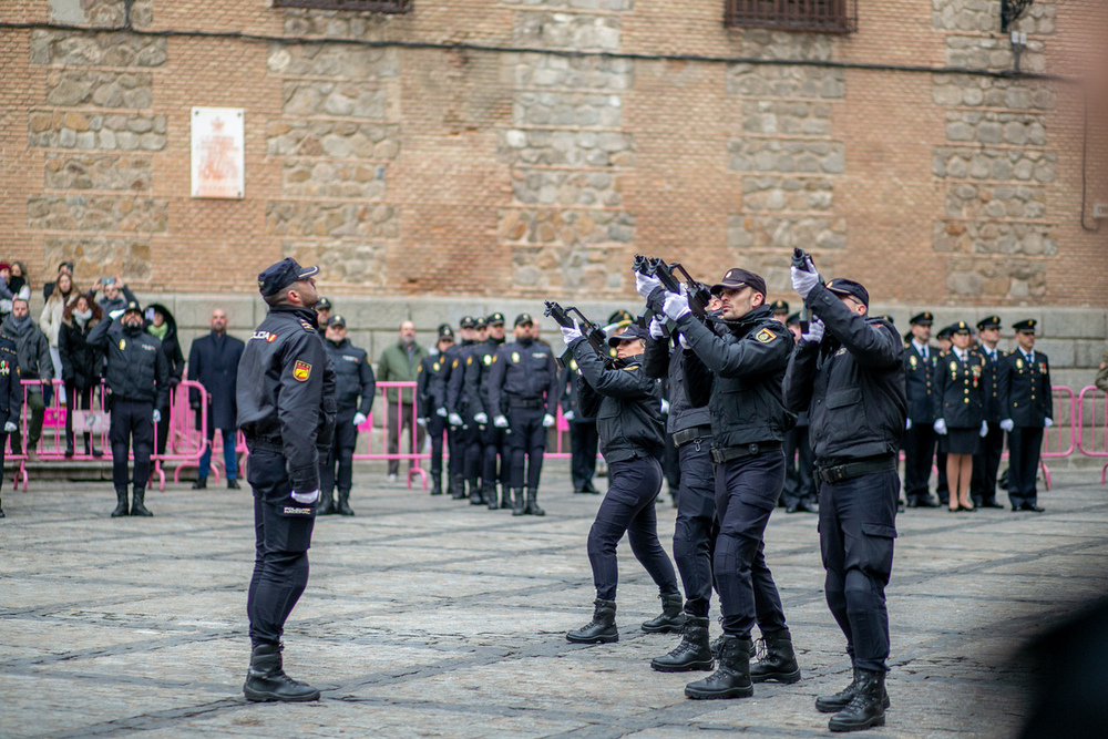 Tolón y Ruiz Molina ensalzan la figura de la Policía Nacional