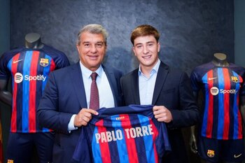 El Barcelona hace oficial el fichaje de Pablo Torre