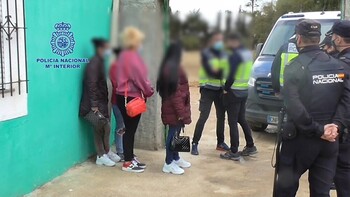 Policía Nacional libera a 19 mujeres explotadas sexualmente