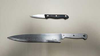 Detenido con dos cuchillos en una céntrica plaza de Torrijos
