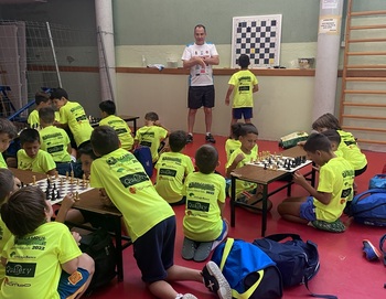 Talleres de ajedrez y radio en el Campus de Bargas
