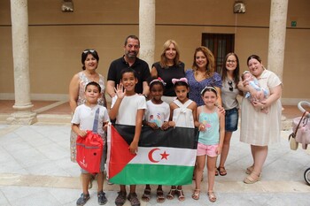 Torrijos acoge a niños saharauis con 'Vacaciones en Paz'
