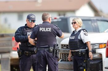 Hallan muerto a un sospechoso del asesinato múltiple en Canadá
