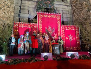 Milagros Tolón presta la llave de Toledo a los Reyes Magos