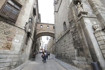 Arco de Palacio, único acceso para asistir a ‘Luz Toledo’