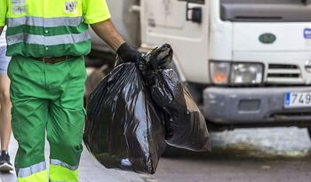 IU-Podemos pide debatir sobre la recogida de basuras