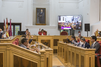 Toledo aprueba 36 propuestas en su debate de ciudad