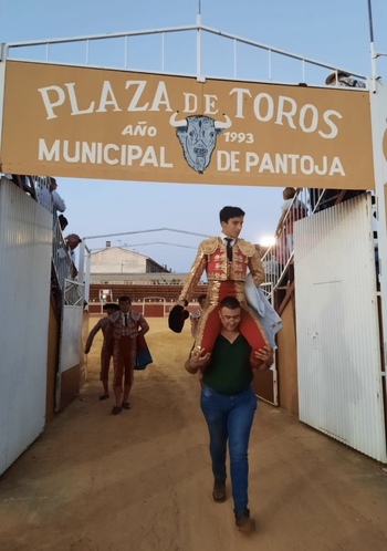 Mazo triunfa en Pantoja ante buenas reses de Sagrario Moreno