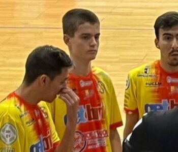 Andrés Aguado jugará en el Cobisa Futsal