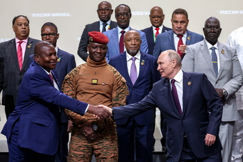 Putin anuncia que aumentará su presencia diplomática en África