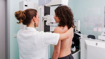La IA en las mamografías detecta un 20% más de tumores
