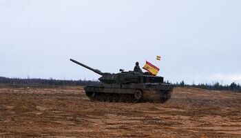 España enviará a Ucrania tanques Leopard en desuso