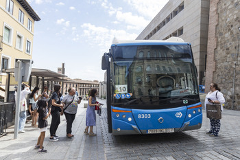 El PSOE acusa a Velázquez por «confundir» con los autobuses