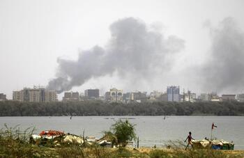 Aumentan a 78 los civiles muertos por los combates en Sudán