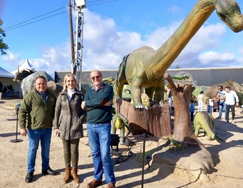 Los dinosaurios toman la Peraleda en la ‘Dino Expo XXL’