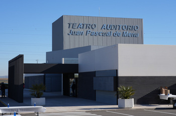 Villaseca de la Sagra estrena su teatro auditorio
