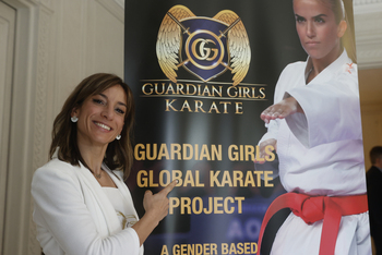 Sandra Sánchez promueve la autodefensa de la mujer en el mundo