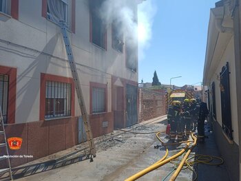 Herida por incendio doméstico en San Bartolomé de las Abiertas