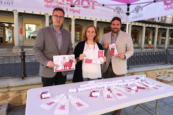 Toledo impulsa una campaña de recogida de residuos caninos