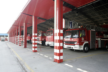 Los empleados de la centralita de bomberos exigen su salario