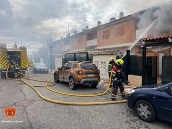Ingresada una mujer tras el incendio de una vivienda en Chueca