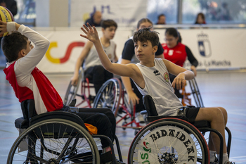 El Rafael del Pino vibra con el baloncesto en silla de ruedas