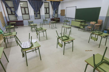 Los profesores advierten de que la educación va en caída libre