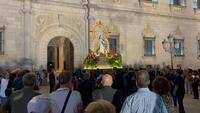Policía, aplausos y 'viva España’ para la Virgen del Alcázar